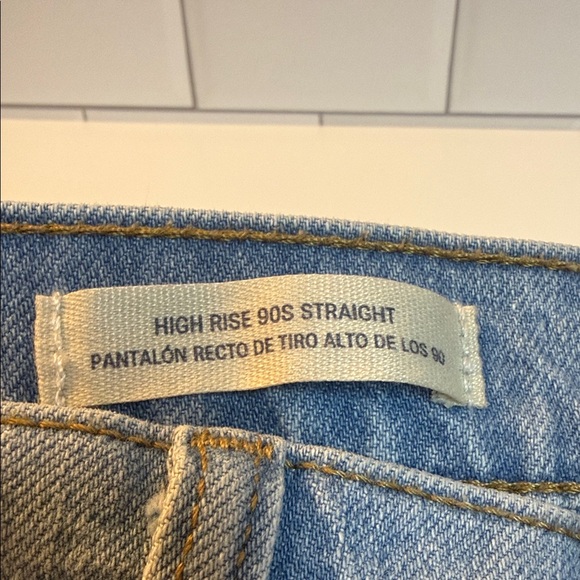 Universal Thread Light Wash 90s Straight Jeans - Picture 3 of 6